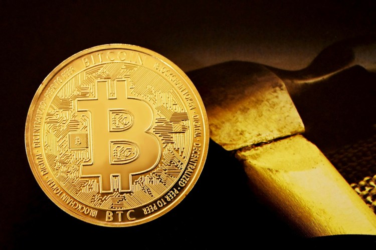 ساختار مقاوم بازار بیت کوین سیگنال دلتا کپ و پرمیوم کوین بیس